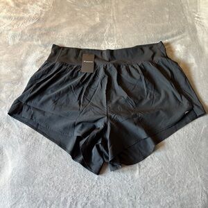 Fabletics Sun Chaser Short 4.5" | Size: 3X | Color: Black